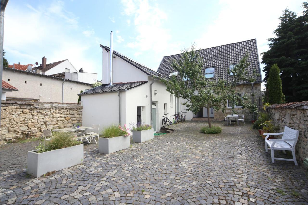 Hofhaus Mit Riesengarten - Gemütliches Häuschen Im Kern Des Schönsten Mainzer Stadtteils Finthen Ferienhaus *